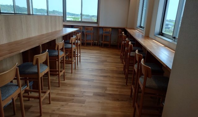 静岡県磐田市　某会社食堂　改装工事後クリーニング工事