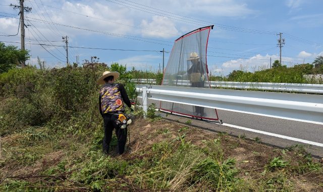 愛知県名古屋市緑区　商業施設　駐車場除草作業